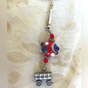 NWT Women/Girls Mobile/Tablet Keychain/Purse Cute Antique Silvertone Train charm